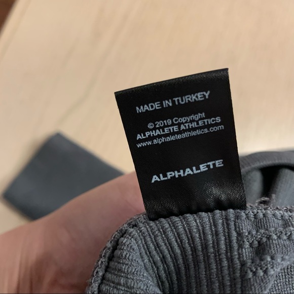 Alphalete Halo Leggings in Charcoal - Picture 7 of 9